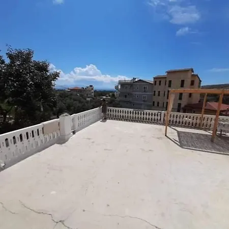 Vogklis House بيت ضيافة 3*