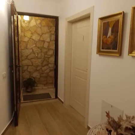 Vogklis House Guest house