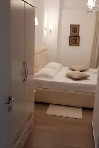 Vogklis House Konukevi Qeparo