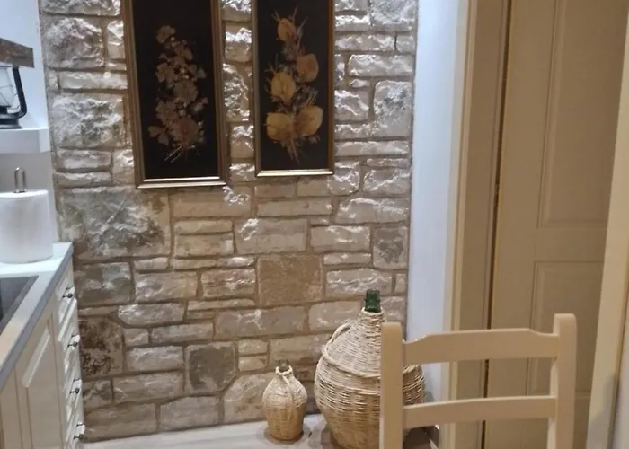 Vogklis House Konukevi Qeparo