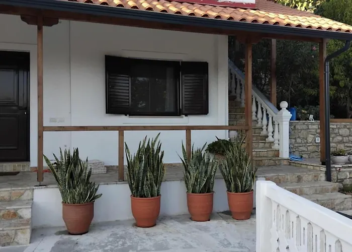 Konukevi Vogklis House